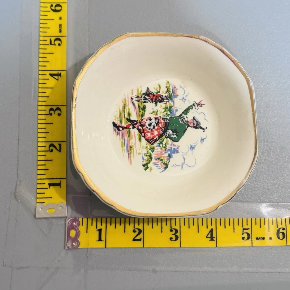 Set of 4 Scottish Trinket Bowls Vintage Bagpiper & Man In Kilt Gold Trim Glasgow
